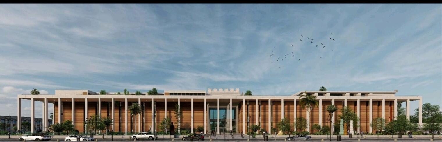 Bâtiment moderne avec nombreuses colonnes verticales en bois sous un ciel bleu avec quelques nuages et des arbres devant